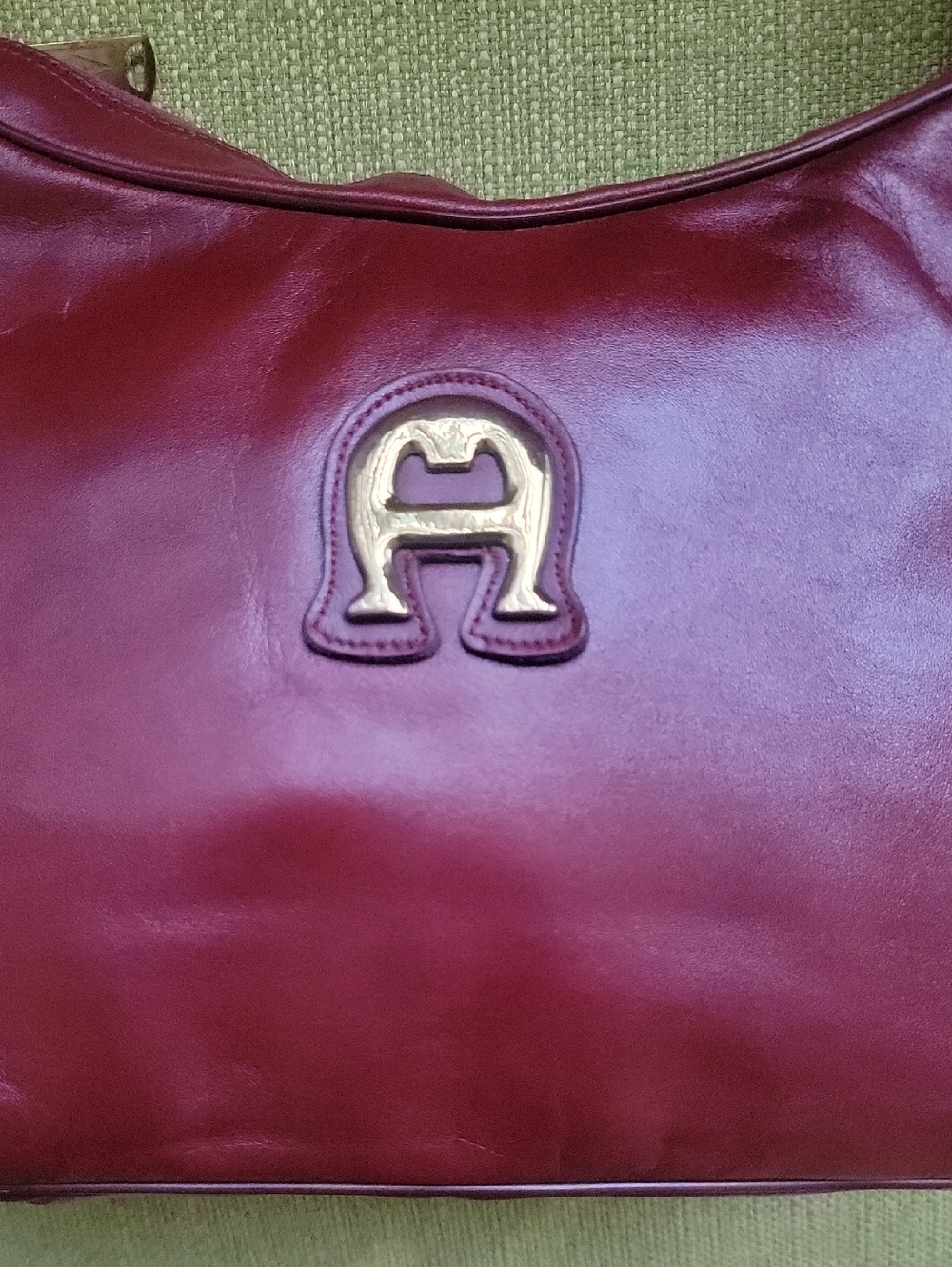 Etienne Aigner Vintage Women's Leather Shoulder Bag - Picture 3 of 16